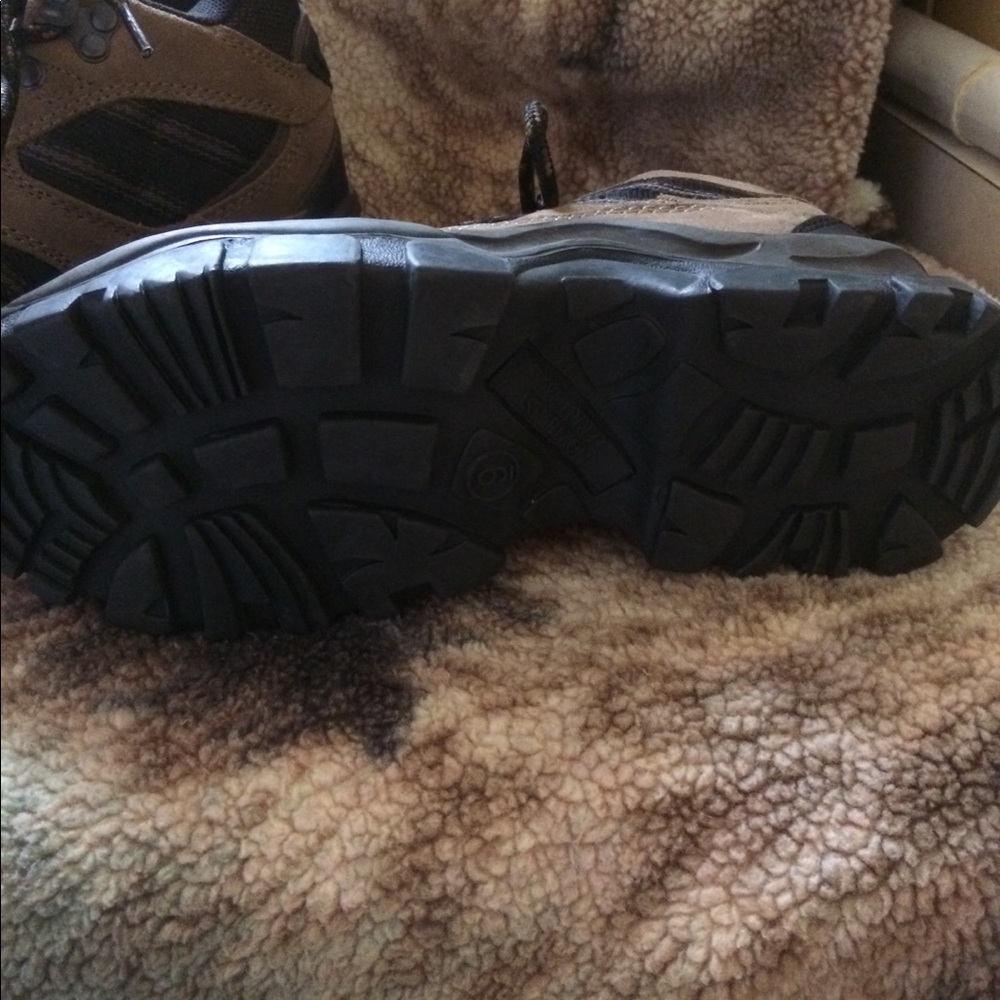 Men’s hiking boots